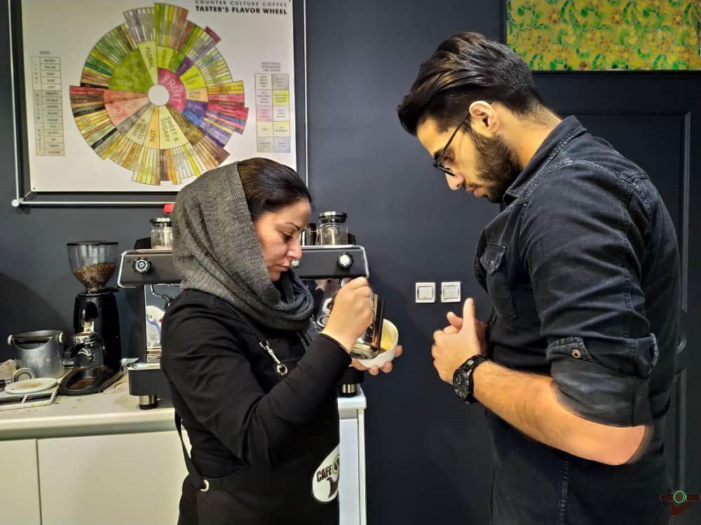 شغل باریستا برای خانم ها