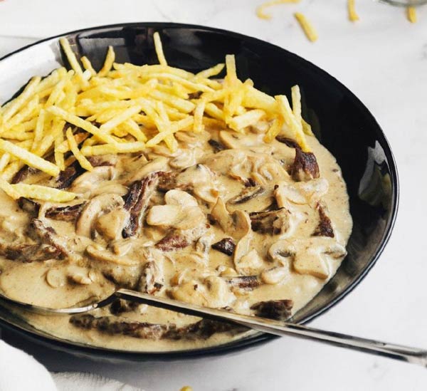 بیف استراگانف روسی